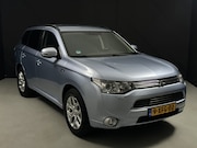 Mitsubishi Outlander - 2.0 PHEV Executive Edition *Hybride Automaat*Navi*AC*Heatsea