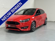 Ford Focus - 1.5 EcoBoost ST Line Business CLIMA // CAMERA // CRUISE // N