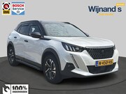 Peugeot 2008 - 1.2T 130pk GT | Panorama | Camera | Stoelverwarming | Bi-col