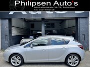 Opel Astra - 1.6 Cosmo .clima .leer .cruise .lm