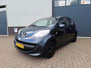 Peugeot 107 - | 1.0-12V XR | Airco |