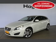 Volvo V60 - 1.6 T3 Kinetic Cruise control Clima Lichtmetaal Navigatie PD