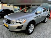 Volvo XC60 - 2.0T T5 Aut. 240PK Momentum Trekhaak/Bluethooth/Stoelverwarm