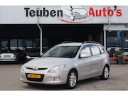 Hyundai i30 - CW 1.6 CRDi Style , Trekhaak, Climate control, Elektrische r