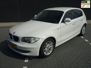 BMW 1-serie - 118i 143 Pk Business Line Automaat