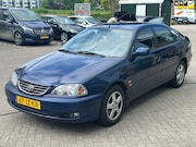 Toyota Avensis - 1.8-16V Linea Luna