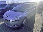Peugeot 5008 - 1.6 THP Blue Lease Executive 7p.