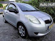 Toyota Yaris - 1.0 VVTi Terra | Elekt. Ramen | Radio / CD | Stuurbekrachtig