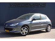 Peugeot 206 - 1.4 Forever (Nieuwe distributieset!)