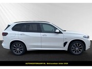 BMW X5 - xDrive50e M-Sport 489 PK Panoramadak Trekhaak 360 Camera Sof