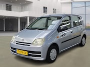 Daihatsu Cuore - 1.0-12V Tokyo/ STUURBEKRACHTEGING