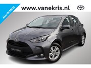 Toyota Yaris - 1.5 Hybrid 115 Active, Nieuw en direct leverbaar met €3.500,
