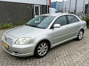 Toyota Avensis - 1.8 VVTi Linea Luna 2006 CLIMA