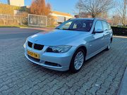 BMW 3-serie - Touring 320i High Executive