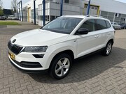 Skoda Karoq - 1.0 TSI Style Bus. NAV CAMERA CARPLAY LED.