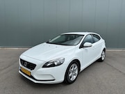Volvo V40 - 2.0 D2 Nordic+ ONDERHOUDSBOEKJE | NAP