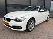BMW 3-serie - 318i Luxury, Cruise, Clima, PDC, LED, Stoelv. 18"