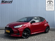Toyota Yaris - 1.5 Hybrid Tokyo Spirit Bi-Tone Stoelverwarming Trekhaak