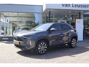 Toyota Yaris Cross - 1.5 HYBRID DYNAMIC NL-AUTO LAGE KM STAND KEYLESS AD-CRUISE A