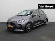 Toyota Yaris - 1.5 Hybrid Business Plus | Achteruitrijcamera | Navigatiesys