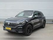 Volkswagen Touareg - 3.0 TSI 340pk R-Line DSG8 Panoramadak Trekhaak led