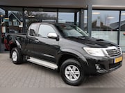 Toyota HiLux - 2.5 D-4D X-TRA CAB SX 4WD VAN