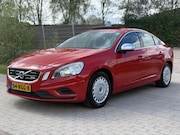Volvo S60 - 1.6 DRIVe R-Design PANO AIRCO CRUISE PSENSOR VOLL