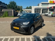 Toyota Aygo X - 1.0 VVT-i MT Play Keyless , Climate cont, stoelverwarm, star