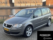 Volkswagen Touran - 1.4 TSI Highline Business PDC trekhaak NAP