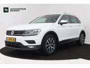 Volkswagen Tiguan - 1.5 TSI Comfortline Business (NAVIGATIE, TREKHAAK, 360 CAMER