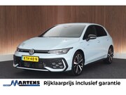 Volkswagen Golf - 1.5 eHybrid GTE 272pk Black Style DCC Trekhaak Camera Stoelv
