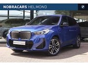BMW iX1 - eDrive20 M Sport / Panoramadak / Trekhaak / Sports