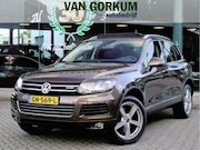 Volkswagen Touareg - 3.0 TSI Hybrid Highline Navi / Luchtvering / Camera /Leder