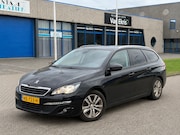 Peugeot 308 - 1.2 2017 Blue Lease Executive Trekhaak Airco