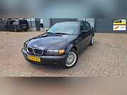 BMW 3-serie - 320i // Youngtimer // Lage kmstand // NAP