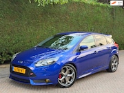 Ford Focus - 2.0 EcoBoost ST-3 RIJDT NIEUW/ZEER NETJES/RECARO