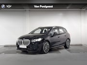 BMW 2-serie Active Tourer - 230e xDrive | M-Sport | Trekhaak | Panoramadak | Harman/Kard