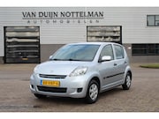 Daihatsu Sirion - 2 1.0-12V Premium / Zuinig / 5 Deurs / N.A.P.