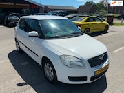 Skoda Fabia - 1.4-16V Comfort APK 6-2-2027/AIRCO/CRUISE/RIJDT PERFECT