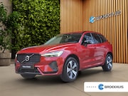 Volvo XC60 - 2.0 T6 Plug-in hybrid AWD Plus Dark | Trekhaak | 360 Cam | P