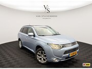 Mitsubishi Outlander - 2.0 PHEV instyle PANORAMA TREKHAAK LEDER STOELVW