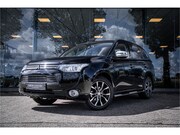 Mitsubishi Outlander - 2.0 PHEV instyle ** Schuifdak ** Side-bars ** Trekhaak ** Ch