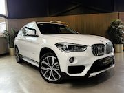 BMW X1 - sDrive20i Executive M-PAKKET AUTOMAAT | LEDER | NAVIGATIE |