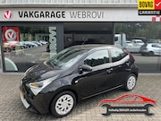 Toyota Aygo - 1.0 VVT-i x-play All-Season/Apple/Beurt/Camera