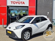 Toyota Aygo X - First CLIMA ADAPTIVE CRUISE LICHTMETALEN VELGEN APPLE ANDROI