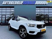 Volvo XC40 - 1.5 T2 Momentum NL.Auto/Two-Tone/Trekhaak/Camera/Stoelverw./