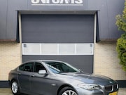 BMW 5-serie - 520i High Executive|Automaat|Leder|NieuweKetting