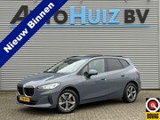 BMW 2-serie Active Tourer - 218i Trekhaak Panoramadak Stuurwielverwarming Stoelverwarmin