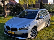 BMW 2-serie Active Tourer - 225xe High Executive|RIJKLAAR|PANO|Harman/Kardon|4WD|Topstaa