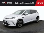 BYD Dolphin G - DM-i Boost NIEUW/ 1040 KM / Skiing White / 105 EV / Android